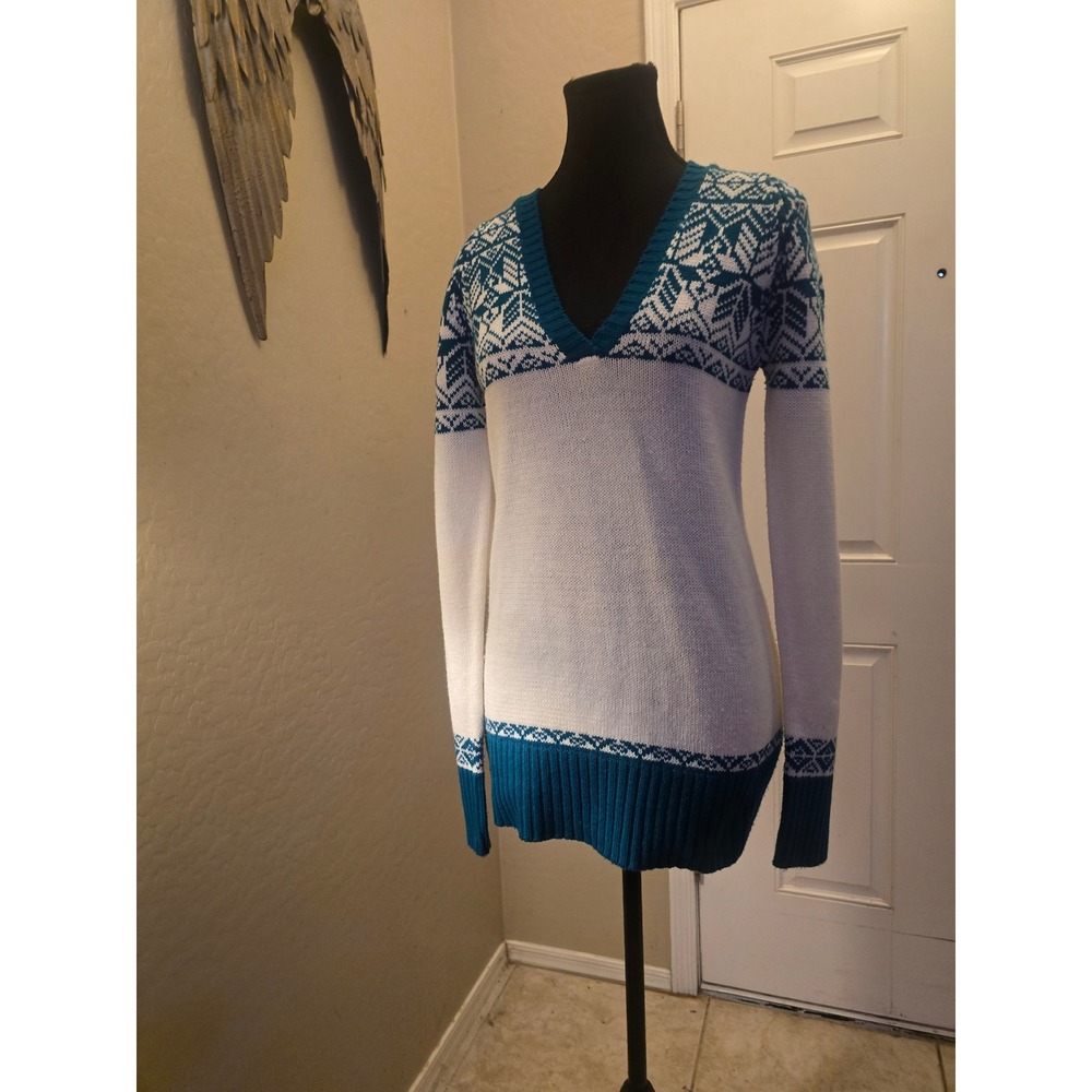 No Boundaries Teal White Fair Isle Snowflake Hooded Sweater Tunic Large 11/13